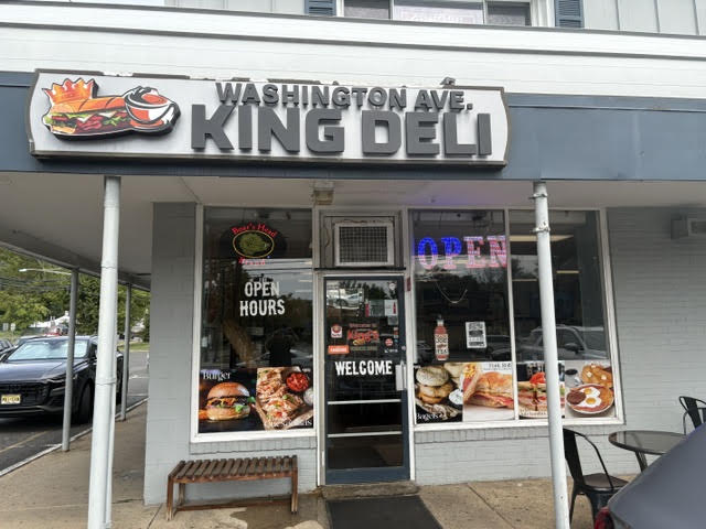 King’s Deli storefront at 86 Greenbrook Rd
